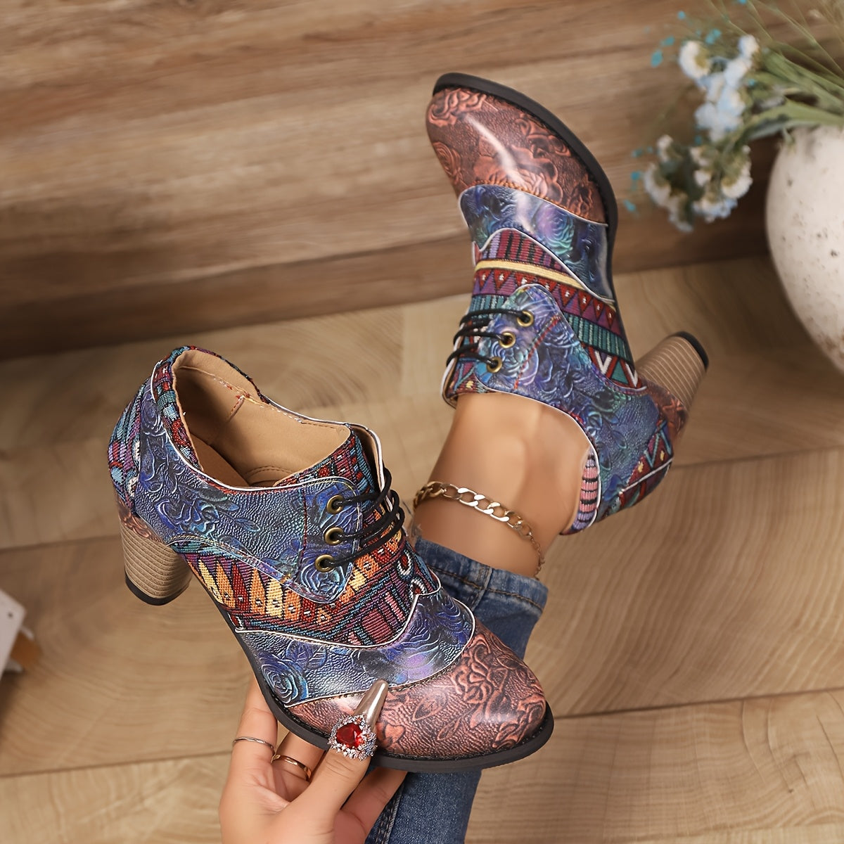 Ayollar uchun retro qalin poyabzal, gul va geometrik naqsh, dumaloq burchakli, barcha mavsumlar uchun