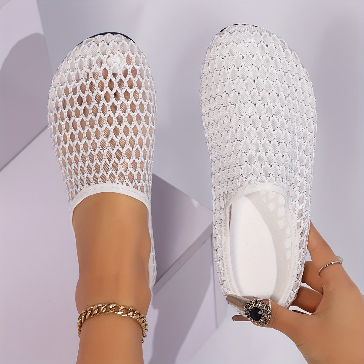 Women's Mesh Slip-On Sneakers Lightweight Breathable Fashionable