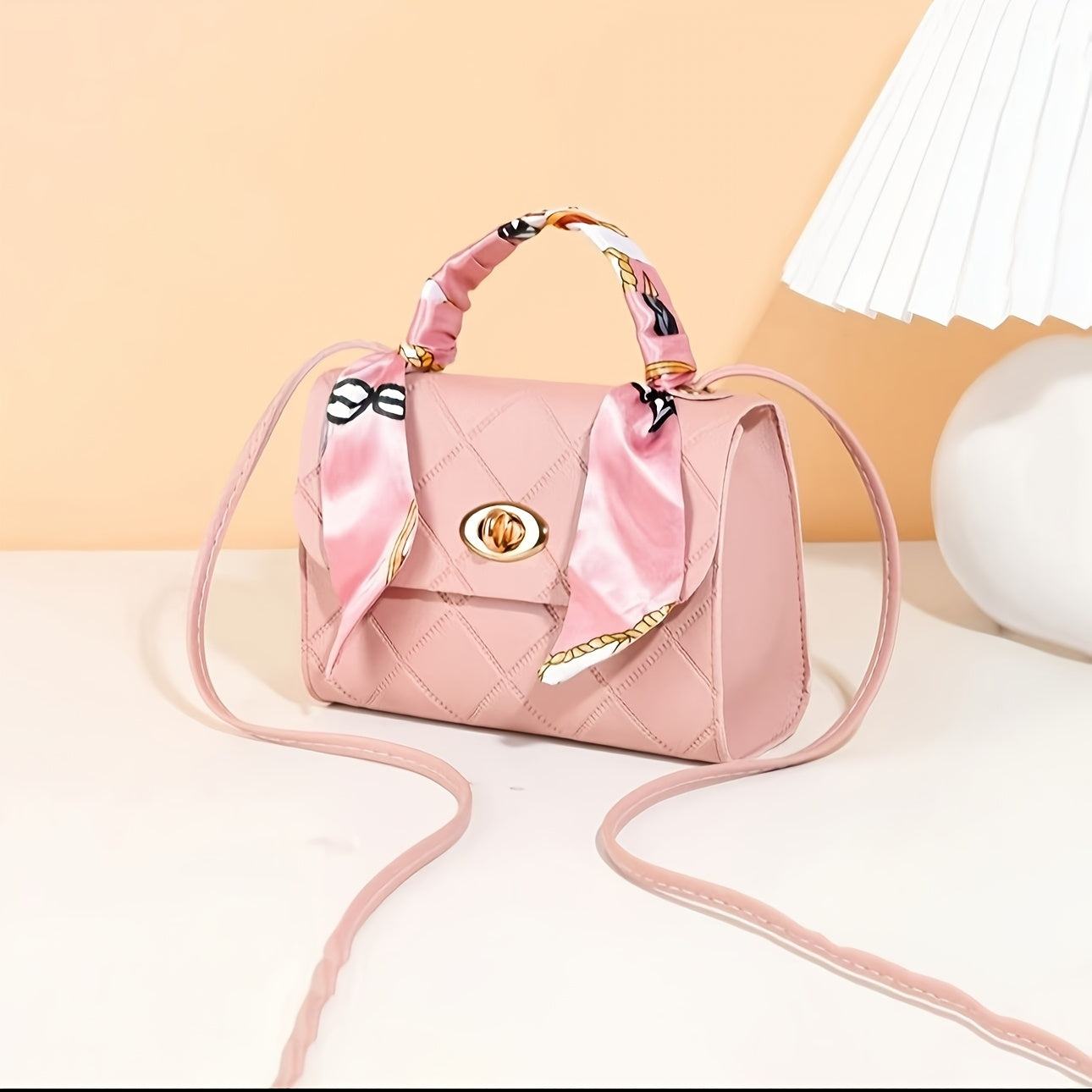 Moda to'qilgan kesma sumka, qaytariladigan sharf bilan, dog'ga chidamli PU material, almashtiriladigan kamar, qo'l bilan yuvish mumkin, kundalik va ofis ishlari uchun mos, 15 yoshdan oshganlar uchun.