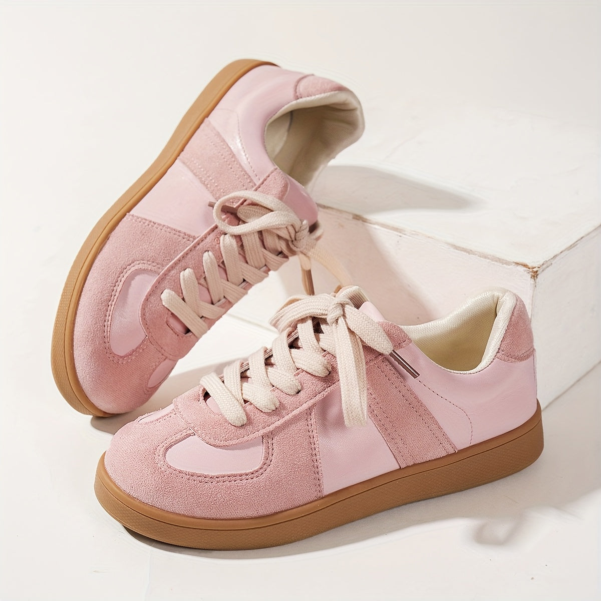 Women's Low-Top Sneakers Casual Lace-Up All-Season Polyurethane Fabric Shoes