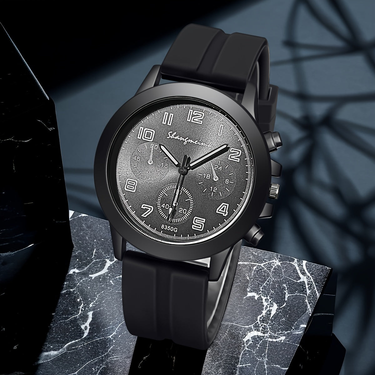 Unisex Minimalist Silicone Strap Watch with Zinc Alloy Dial and Quartz Movement