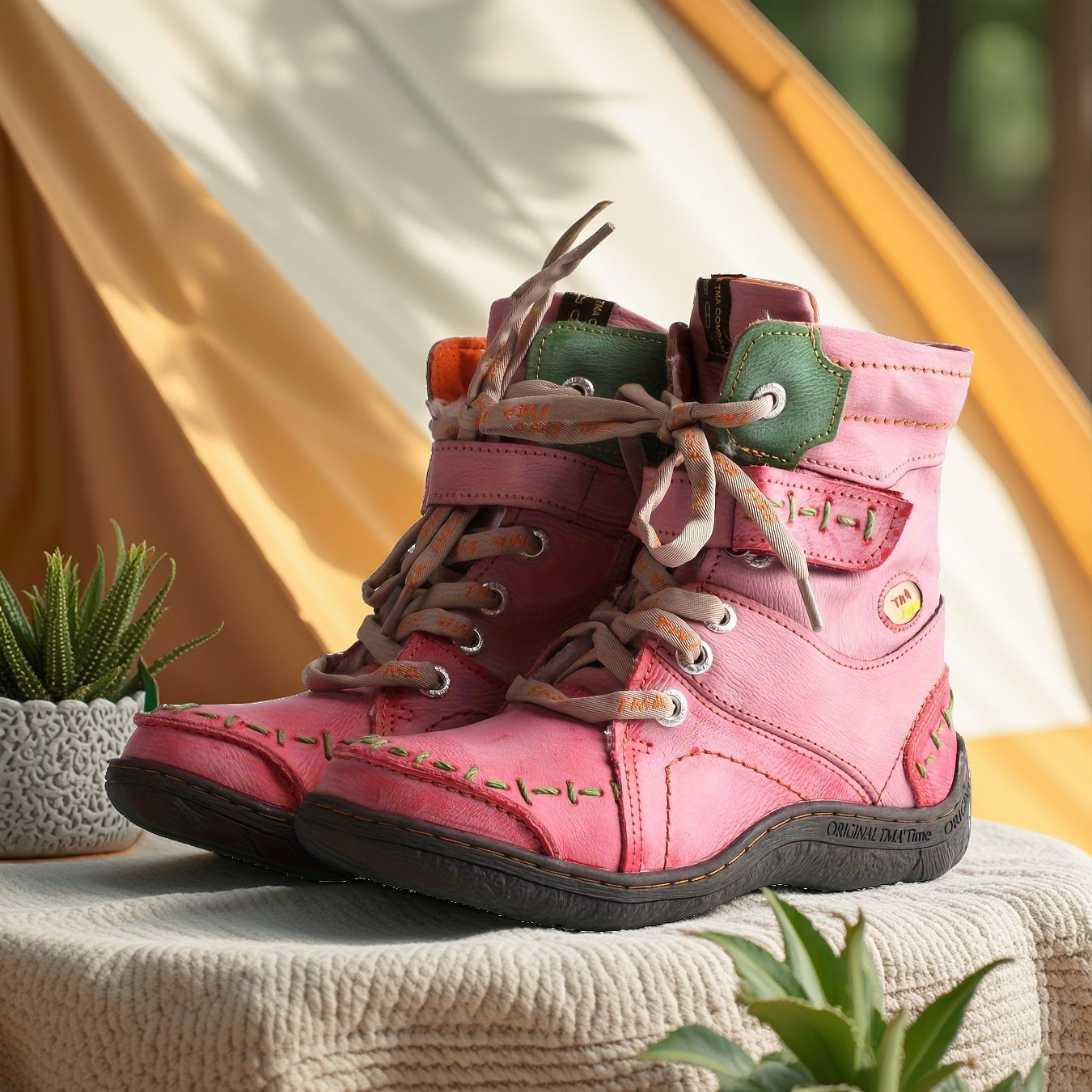 Women's Fleece-Lined Winter Ankle Boots with Lace-Up Flat Heel