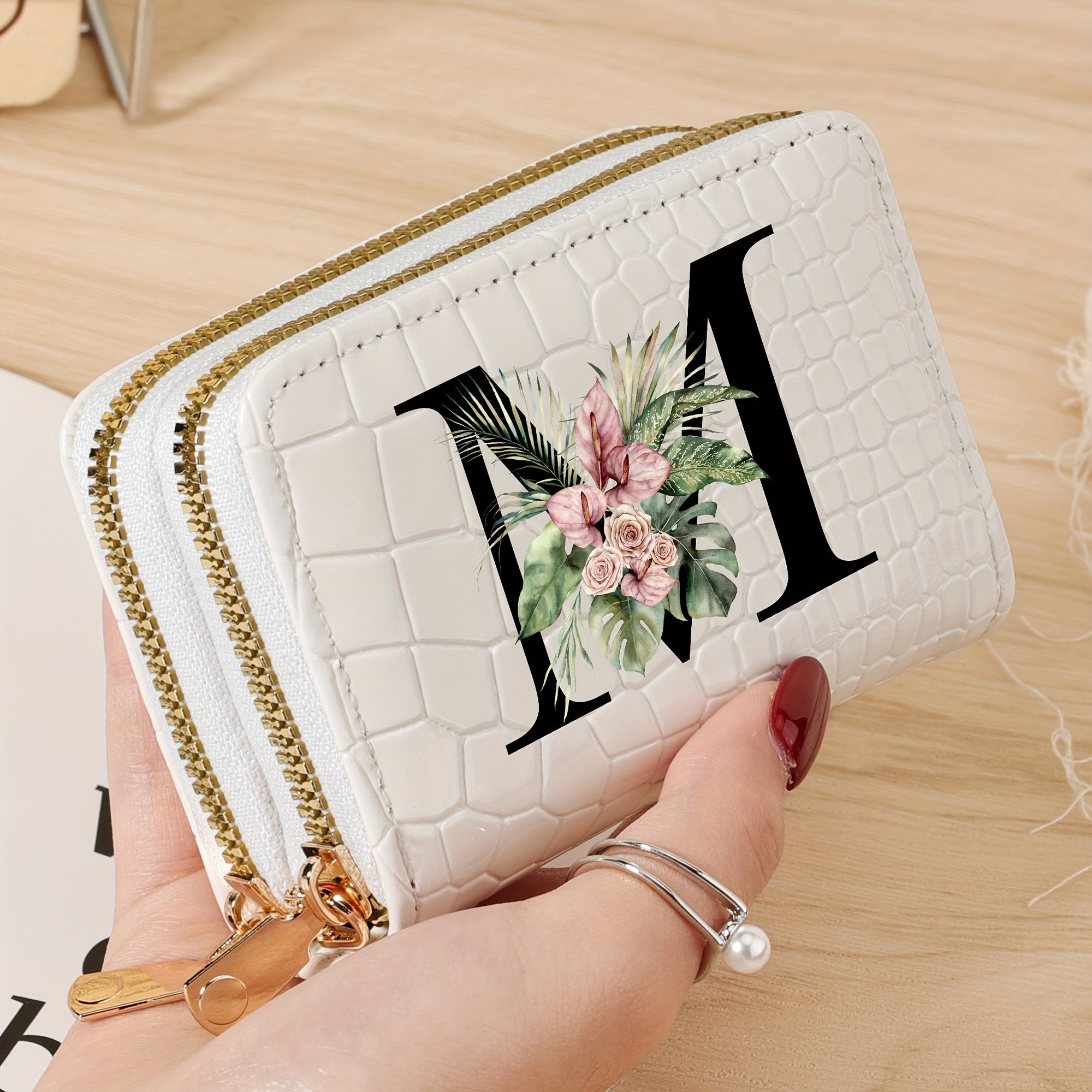 Cartera para tarjetas de crédito para mujer con estampado floral de letras, negro y blanco, gran capacidad, con cremallera y textura de cocodrilo en PU