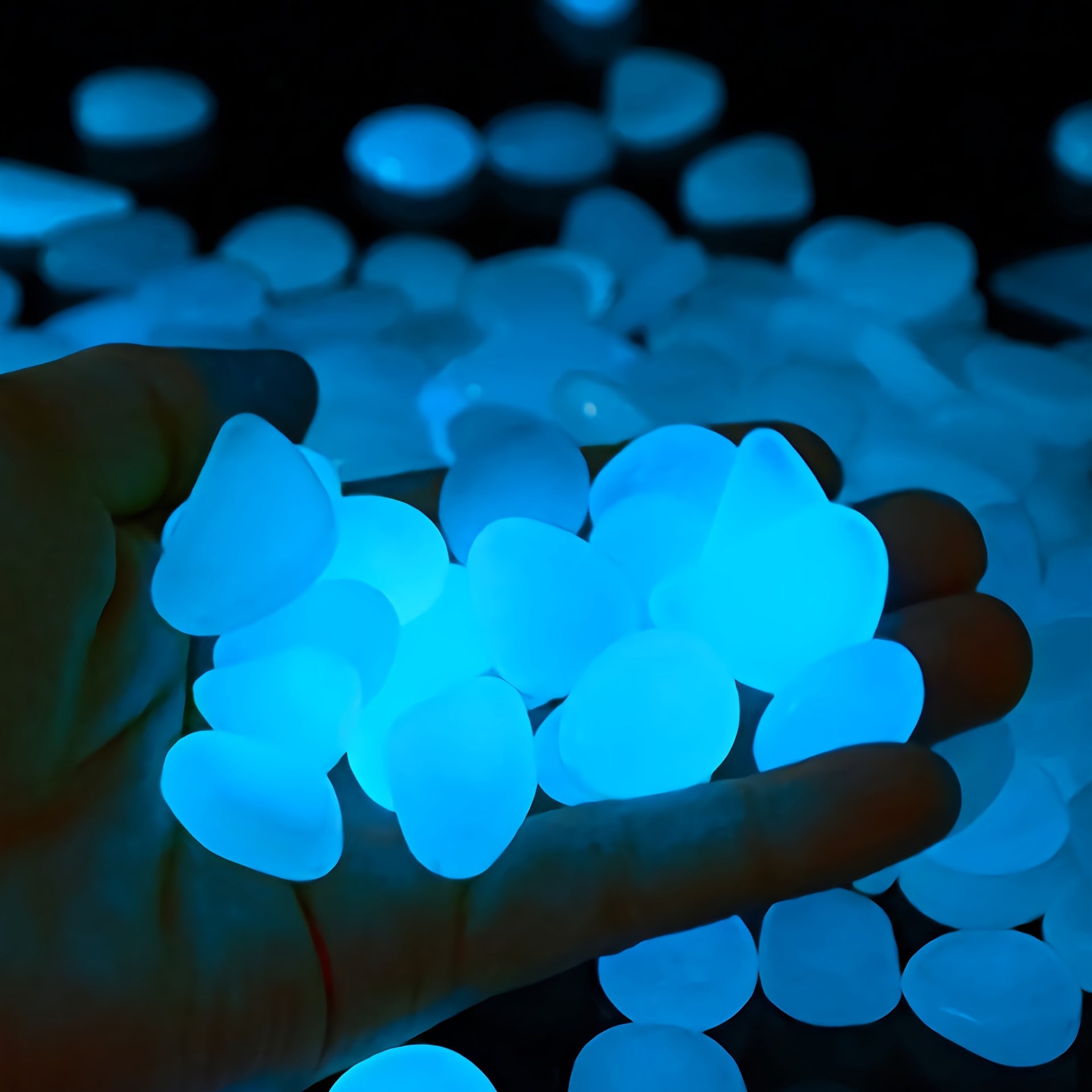 Blue Glow-in-the-Dark Aquarium Pebbles 1000 Pieces for Fish Tanks and Gardens