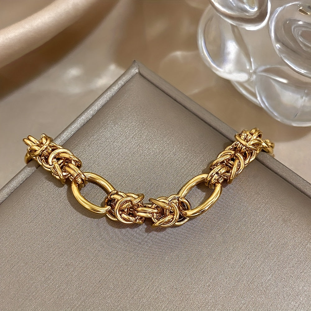 Zarif va ko'p qirrali, ushbu Noxush Po'latdan Yasalgan Ko'p Qavatli Bilaguzuk tasodifiy va jozibali uslublar uchun mukammal aksessuar. Ushbu zamonaviy buyum bilan ta'til kiyimlaringizga noziklik qo'shing.