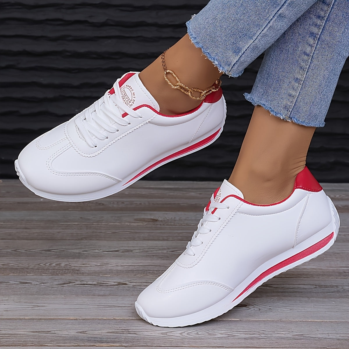 Women's White Low-Top Sneakers Lightweight Breathable Casual Shoes