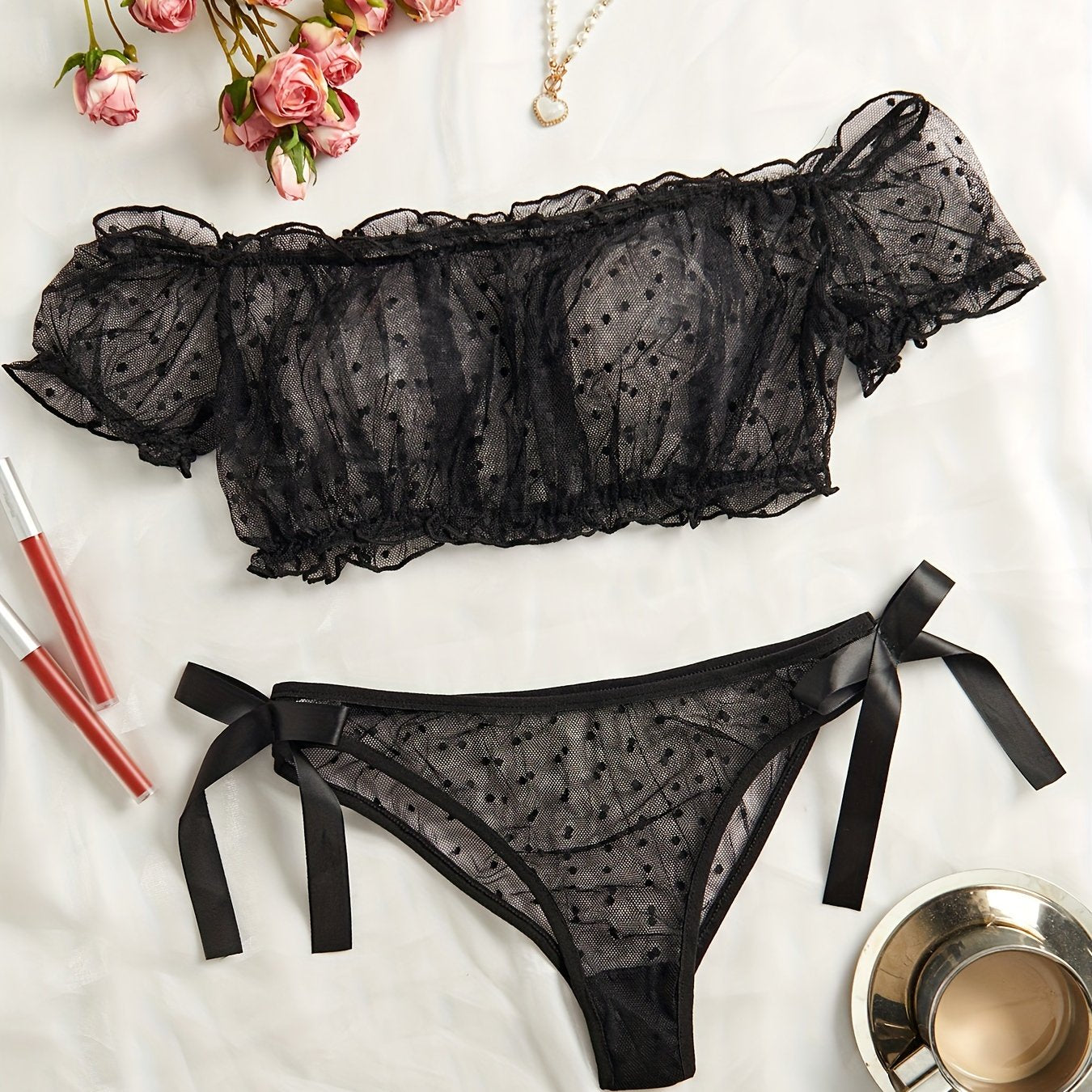 Conjunto de lencería de malla con lunares y volante, sujetador sin acolchar y tanga transparente con lazo para mujer