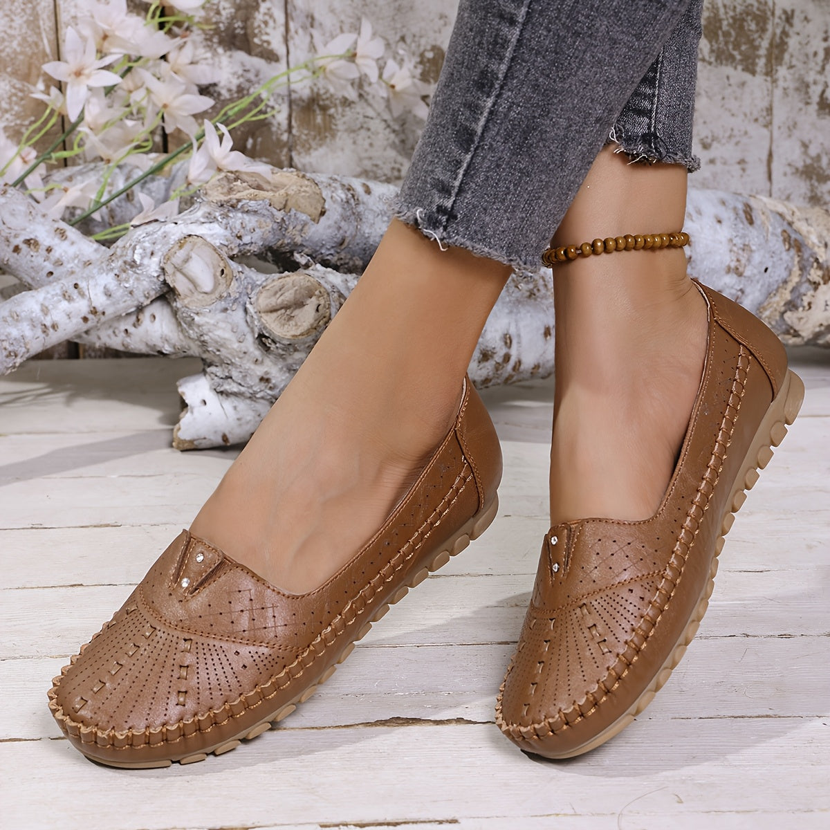 Plus Size Women's Slip-On Rhinestone Ballet Flats Breathable PU Round Toe