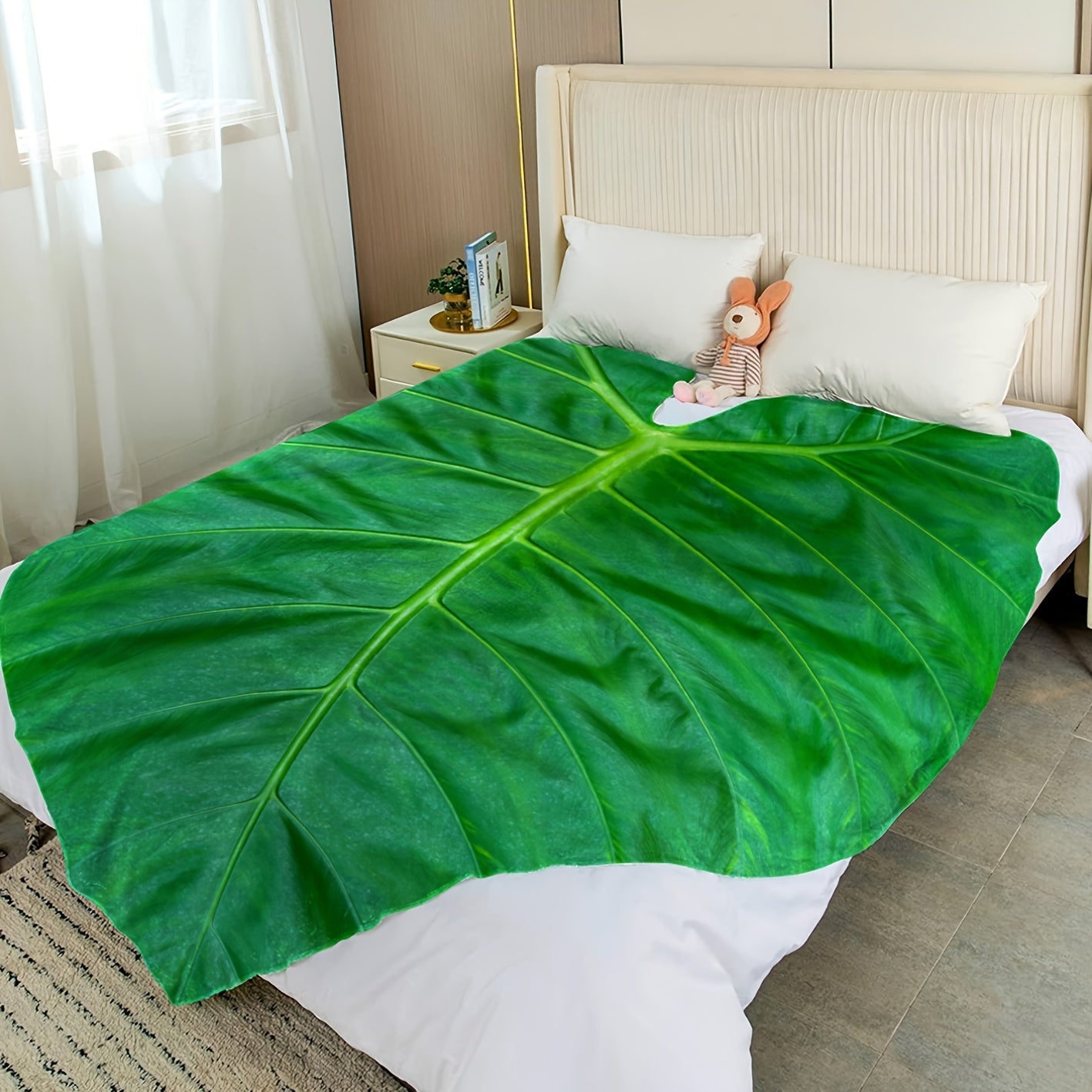 Green Leaf Print Fleece Blanket Soft Cozy Versatile for Home and Travel