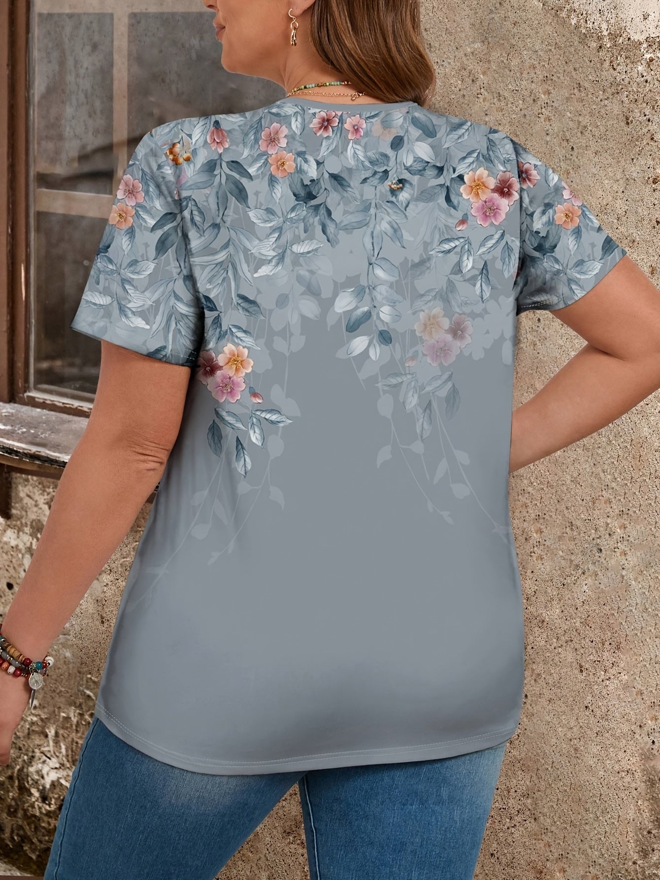 Plus Size Women's Floral Print V-Neck T-Shirt Short Sleeve Light Blue