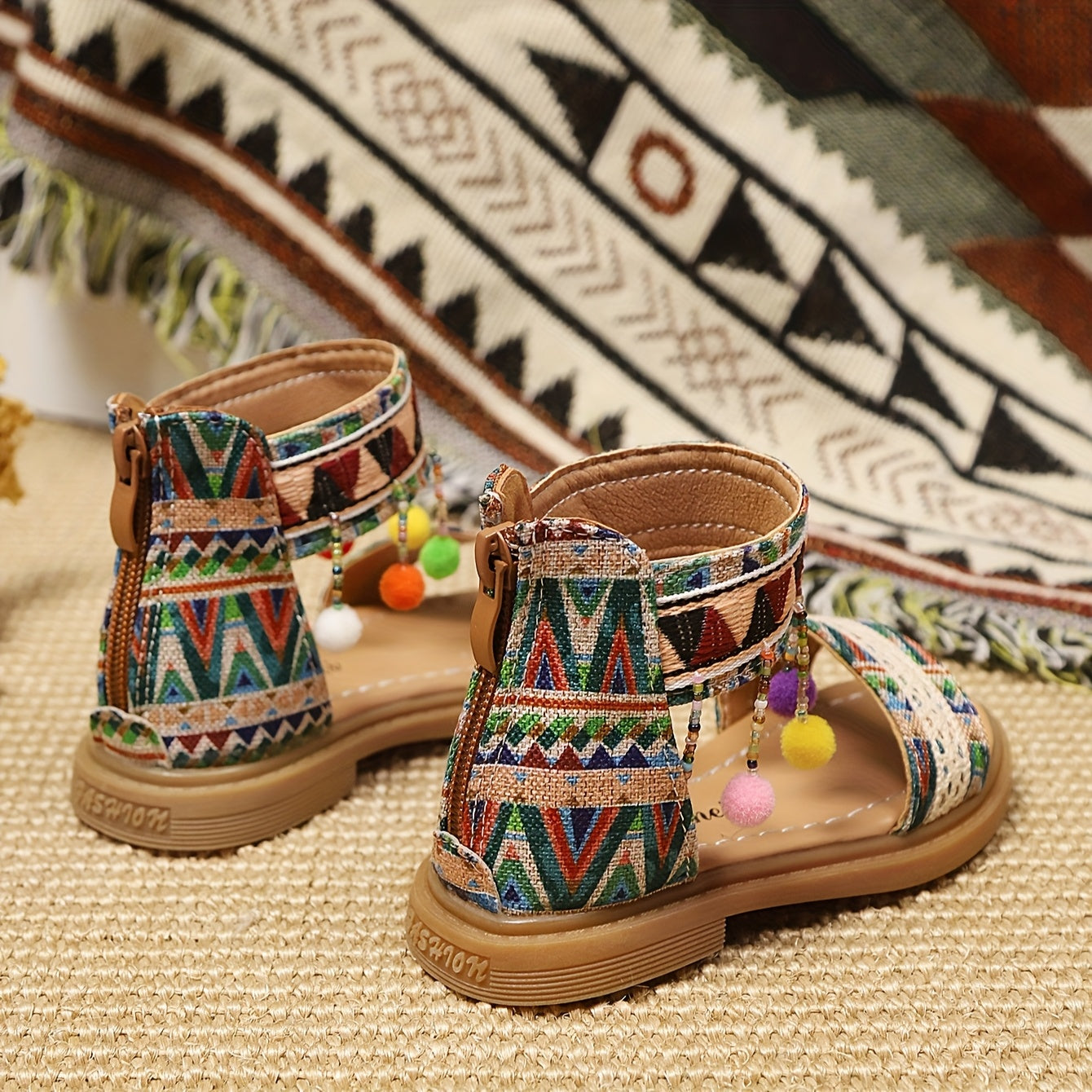 Girls' Open-Toe Beaded Sandals with Geometric Patterns for Summer Casual and Beach Wear