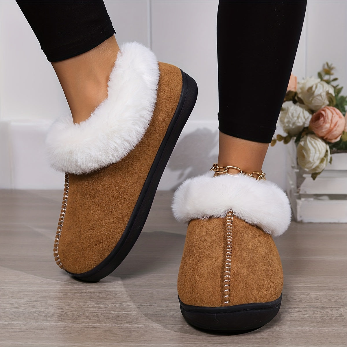 Women's Plush Lined Slippers Solid Color Cozy Home Slip Ons