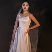 Bridal Veil with Faux Pearls Rhinestones Waltz Style Wedding Accessory for Women