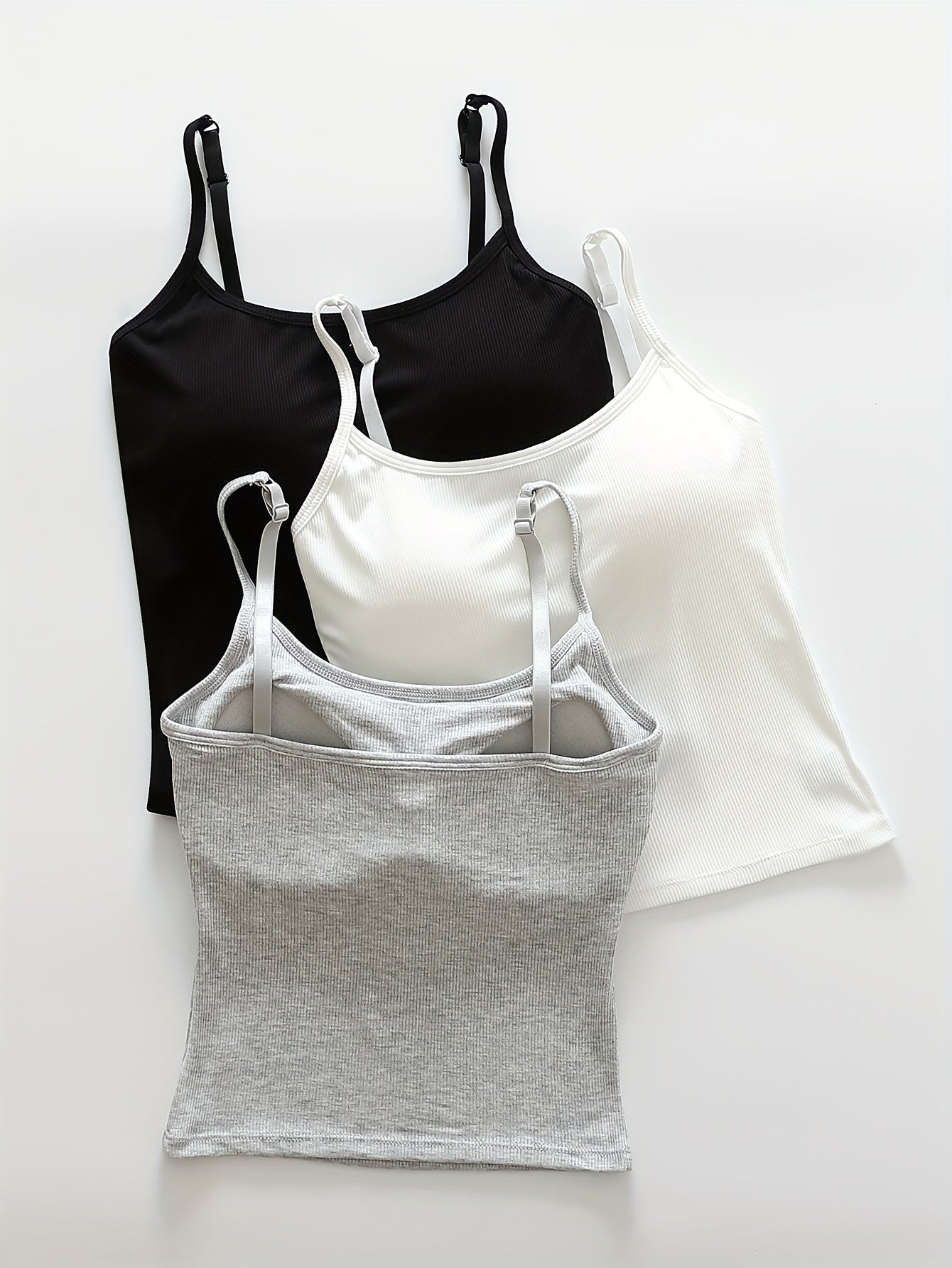 Qulay to'ldirilgan jilet, nafas oladigan kamizol. Ayollar ichki kiyimlari.