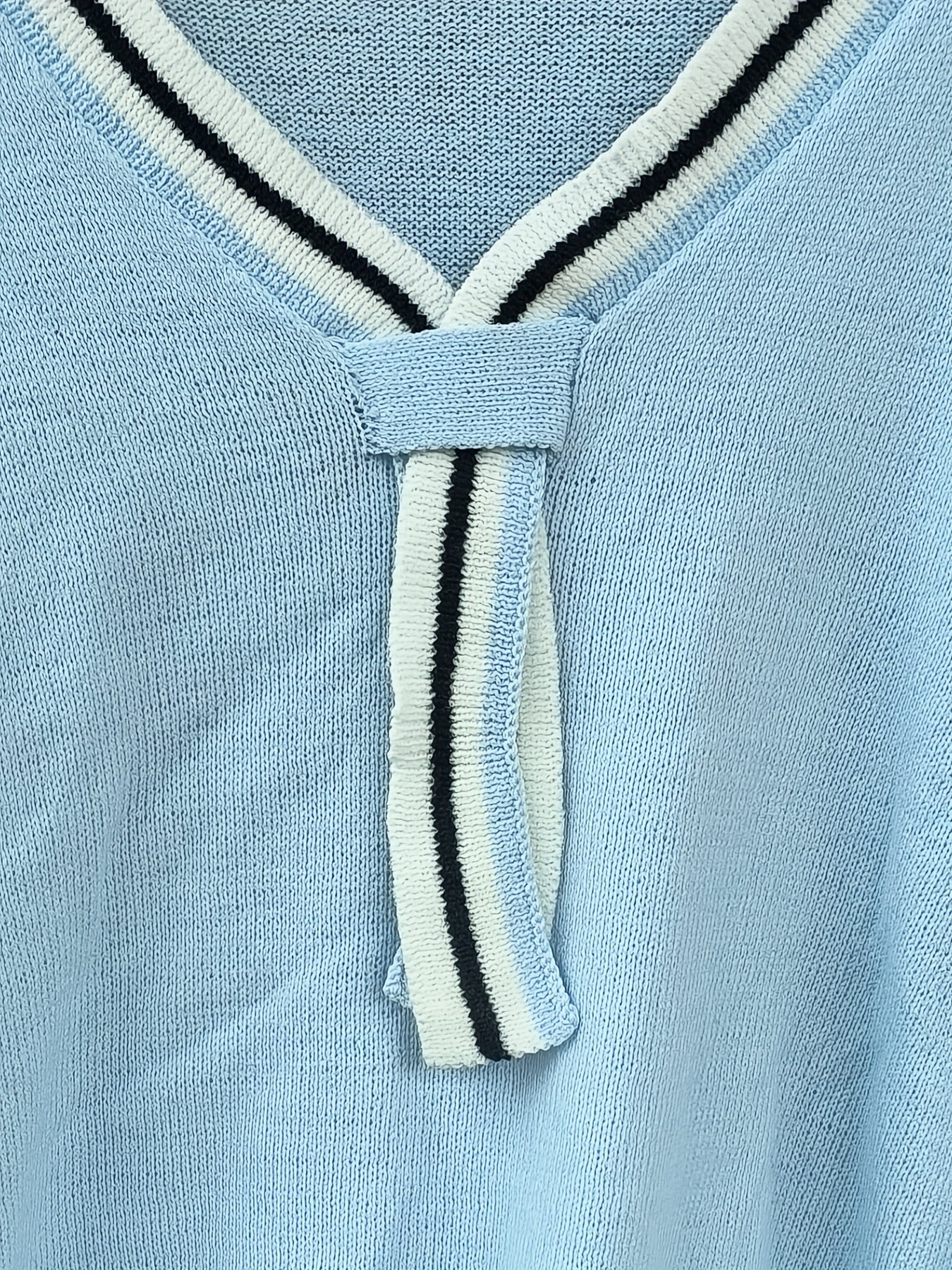 Women's Plus Size Short Sleeve Elegant Pullover Top in Plus Size Style