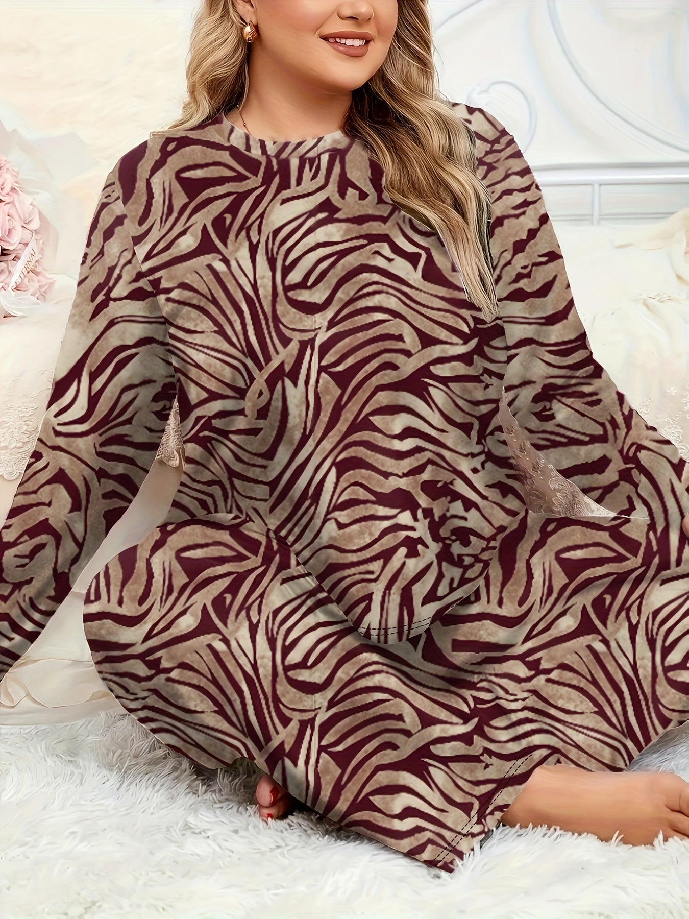 Leopard Print Women's Pajama Set 100% Polyester Knit Long Sleeve Pants Loungewear