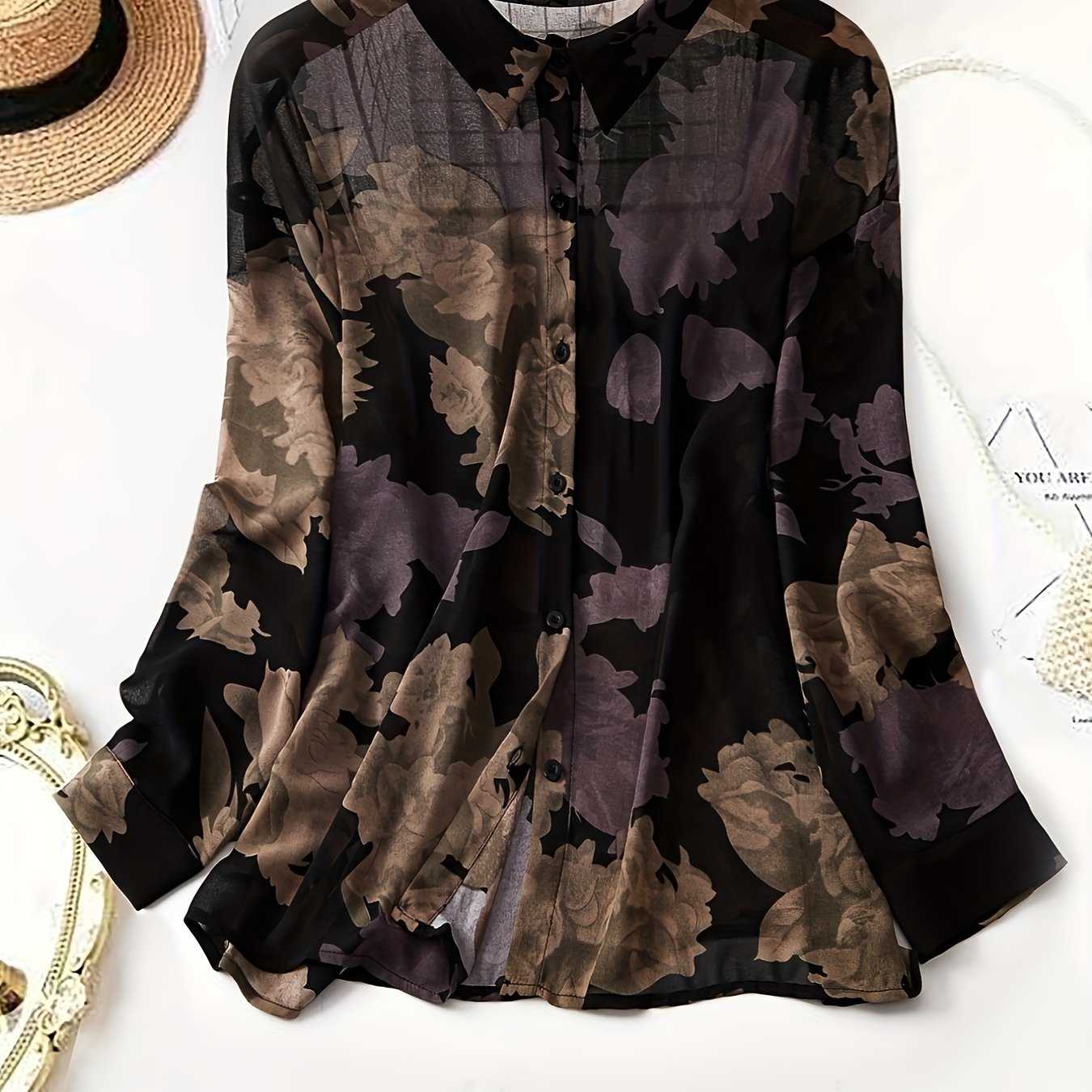 Katta o'lchamdagi ayollar uchun bosma ko'ylak