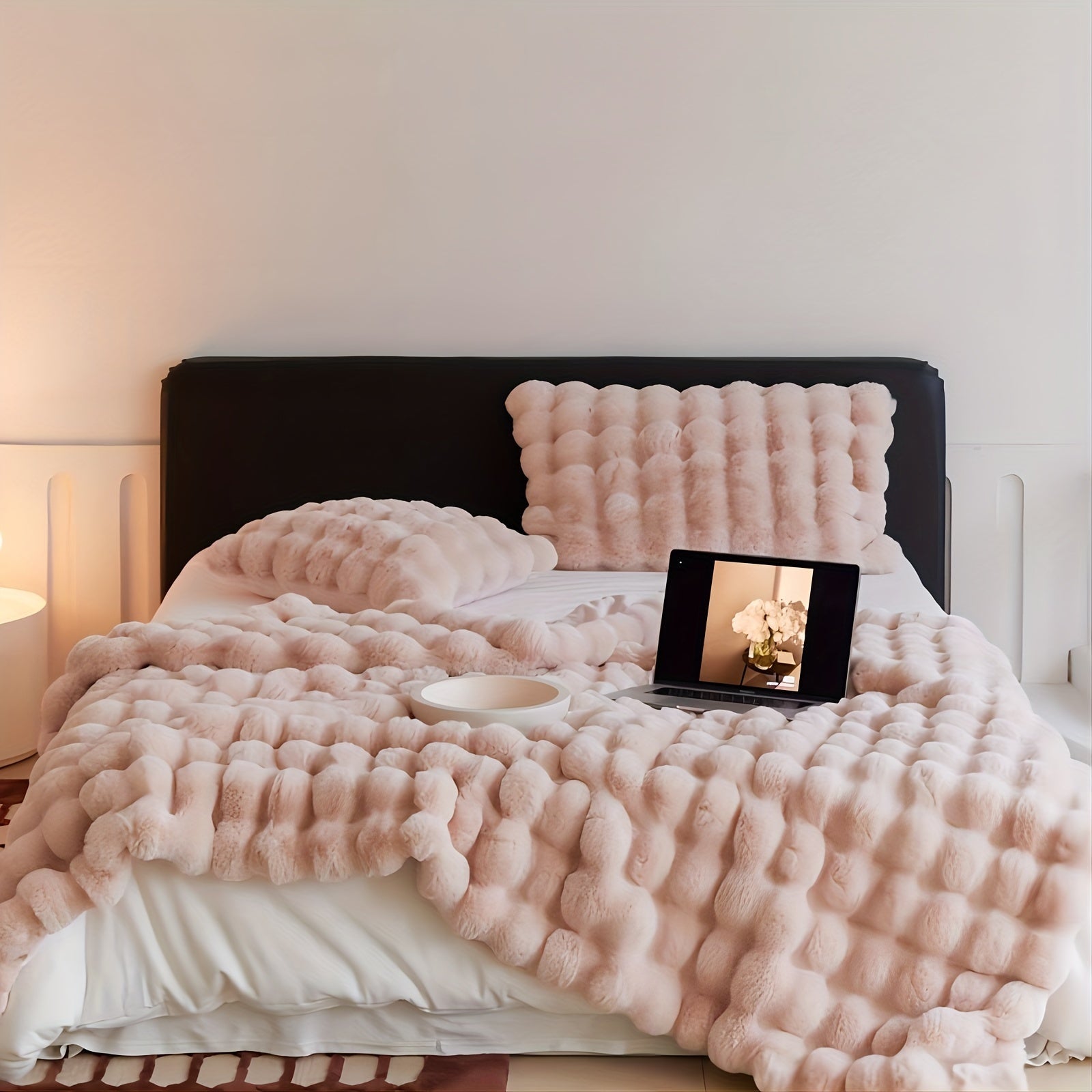 Luxurious Thickened Bubble Plush Blanket with Imitation Rabbit Fur for Sofa and Bed