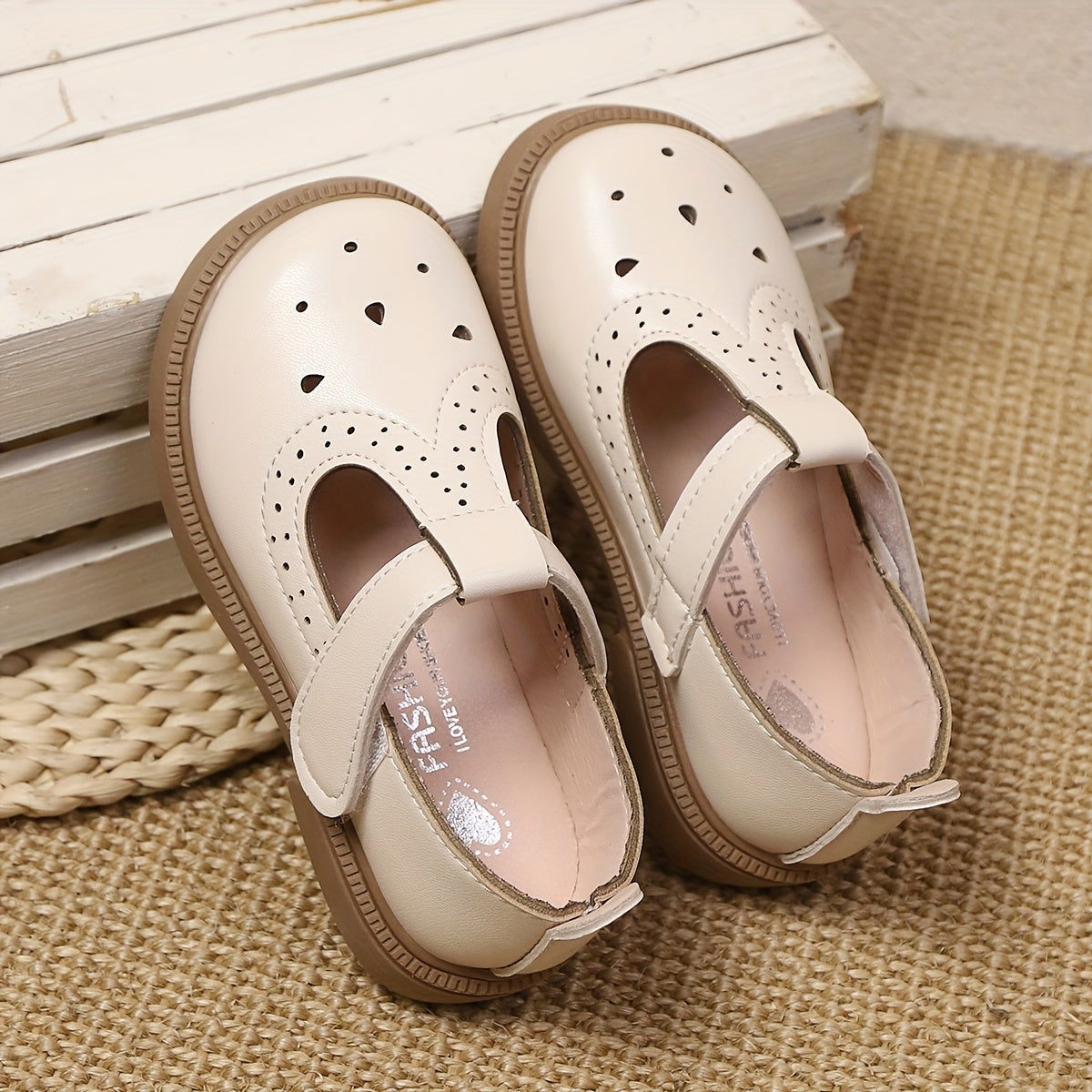 Girls Pink Mary Jane Shoes with Adjustable Fastening Breathable Cut-Out Casual Spring Summer