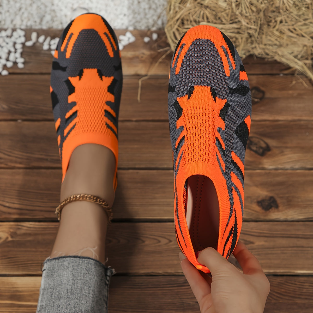 Women's Knit Slip-On Flats Breathable Casual Shoes in Maroon Black/White