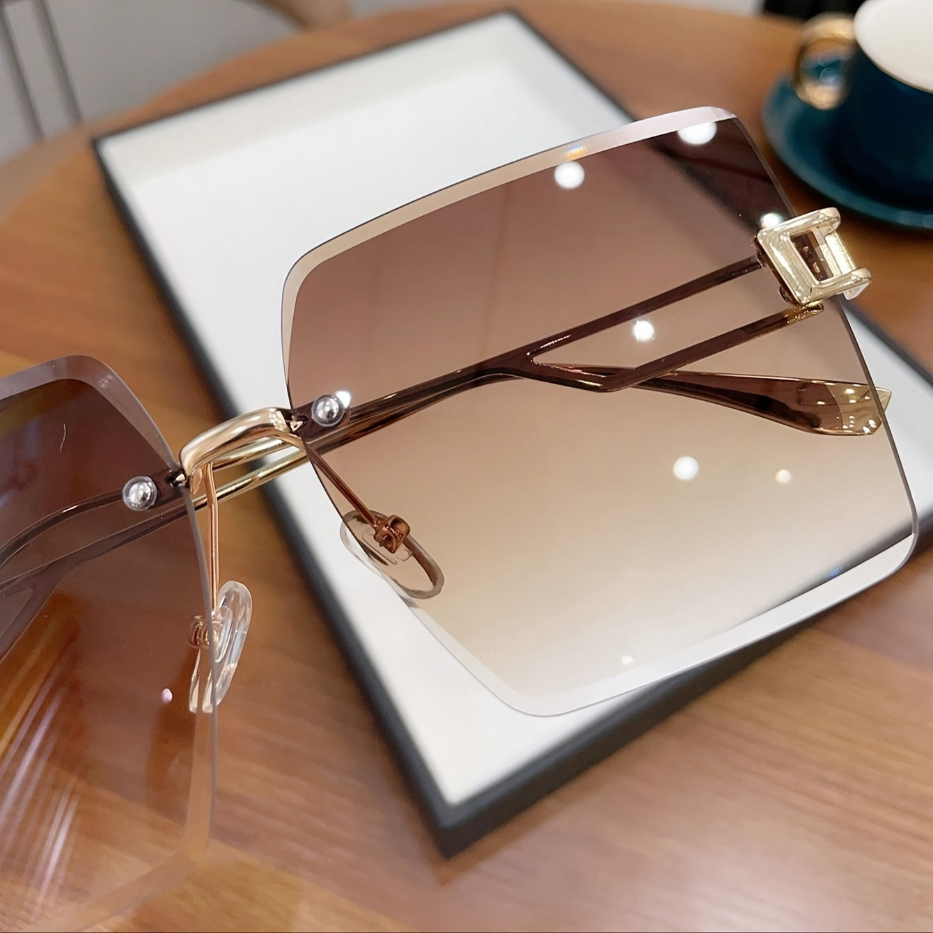 Unisex Large Square Sunglasses for Driving Beach Anti-Glare UV Protection