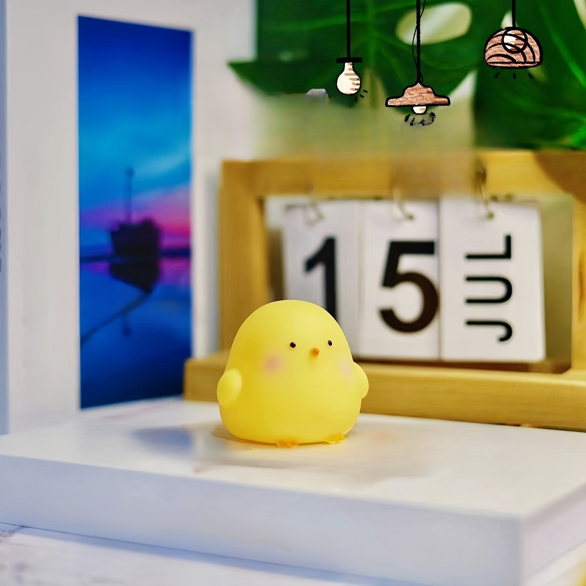 Asian Style Chicken Night Light Freestanding Decorative Lamp for Desktop Battery Powered with Toggle Control