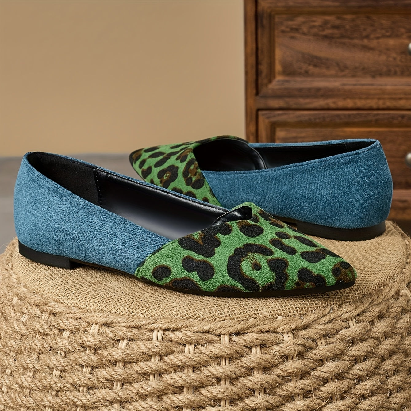 Women's Pointed Flat Shoes Casual Green Blue Leopard Velvet Travel Wedding Pair
