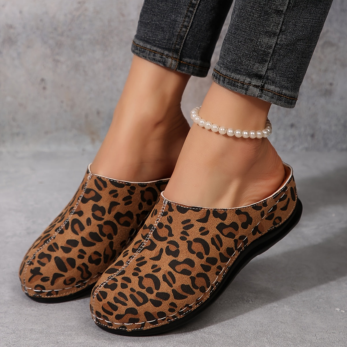 Women's Leopard Print Slip-On Mules Casual Shoes with Rubber Sole