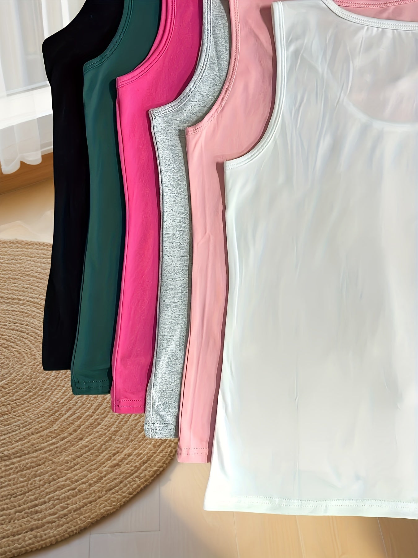 Ayollar uchun katta o'lcham paxta bo'yinbog'li tanklar, yozgi asosiy to'plam