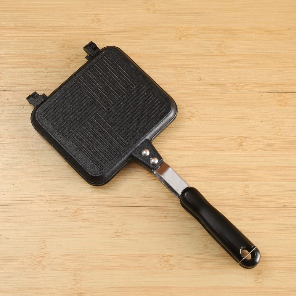 Olib tashlanadigan egilgan sendvich tayyorlash panasi, ikki tomonlama isitish bilan, 1000W alyuminiy kvadrat grill, nonushta sendvichlari, grill, tuxum, pancake uchun. Mashina yuvish uchun mos, batareyalar talab qilinmaydi.