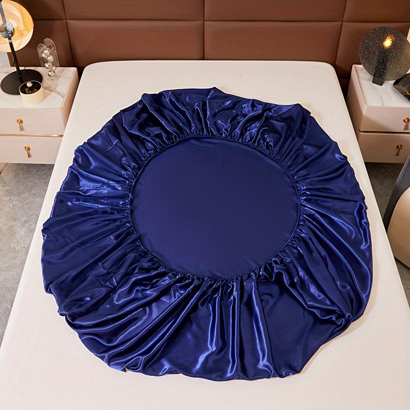 Silky Soft 100% Polyester Satin Bed Sheet for All Seasons Light Luxury Pilling-Resistant Queen Size