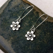 Women's Silver Flower Earrings Dangle Small Daisy Jewelry Accessories