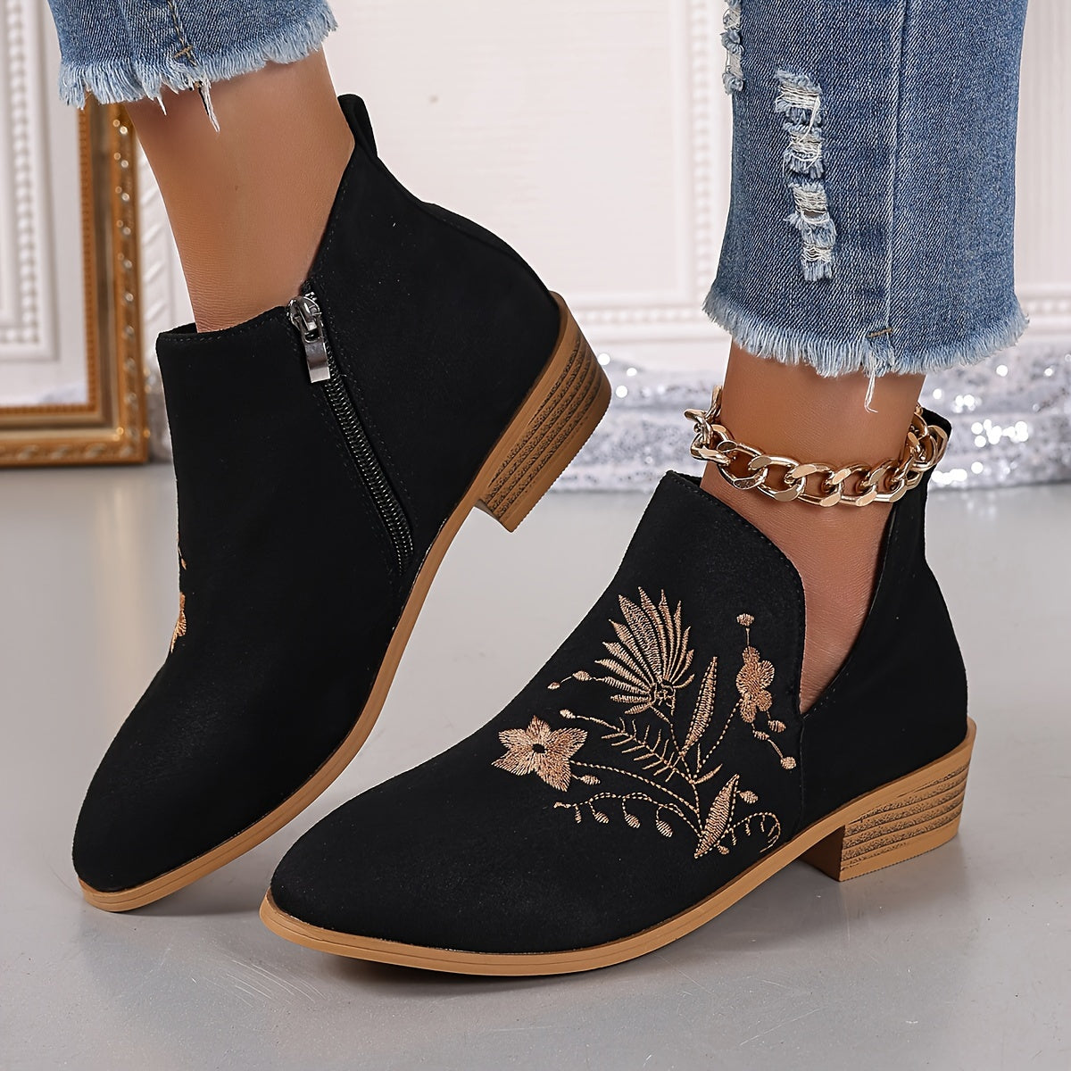 Women's Embroidered Leather Point Toe Chunky Heel Boots with Side Zipper