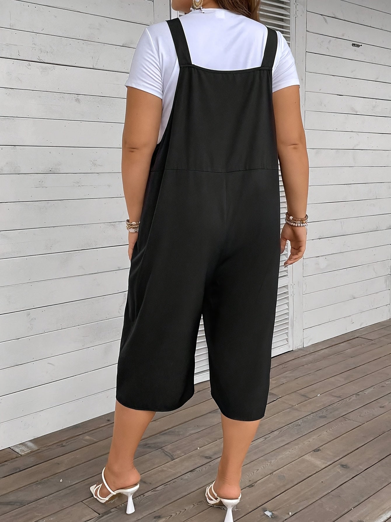 Women's Plus Size Green Sleeveless Overalls with Pockets