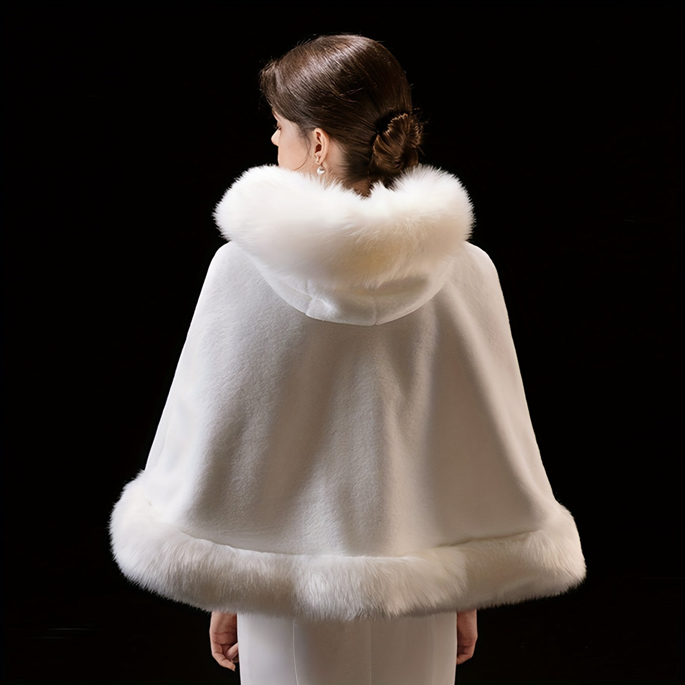 Women's Faux Fur Bridal Shawl Wrap Polyester Fiber Elegant Wedding Cape for Women