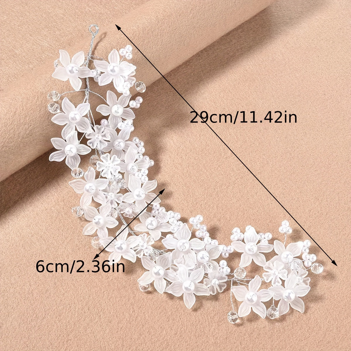 Ayollar uchun kelinlar uchun oq faux marjonli gulli soch uzuklari uchun bosh band