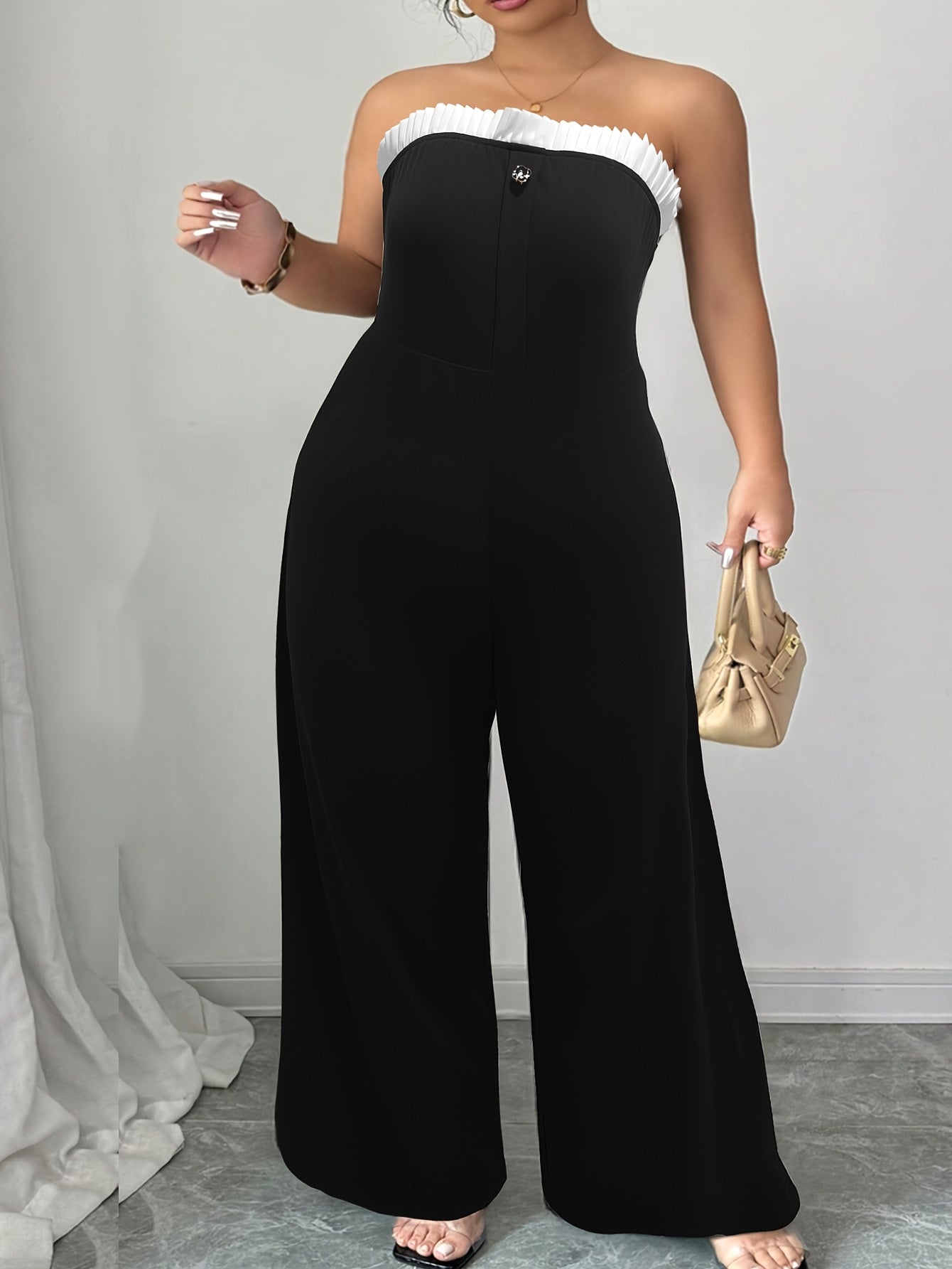 Women's Lace Trim Wide-Leg Jumpsuit with Contrast Colors and Cinched Waist