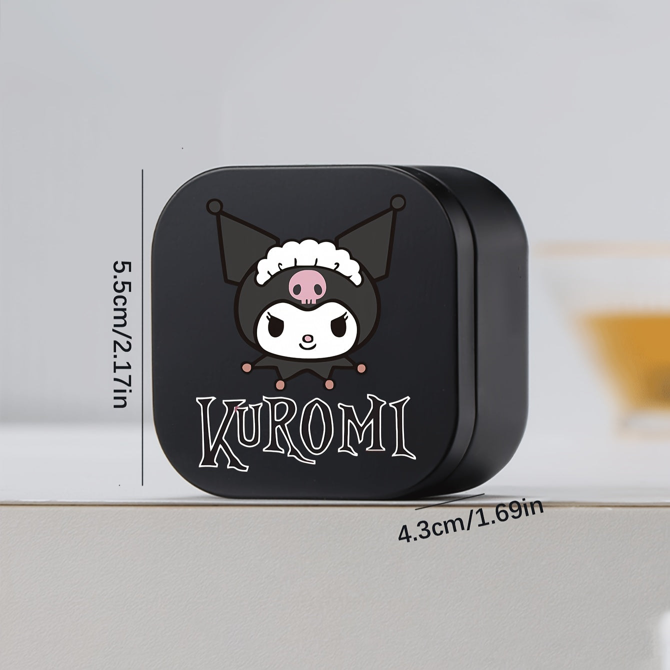 Sanrio Hello Kitty va Do'stlar Kvadrat Metall Saqlash Qutisi, Yorqin Ko'p Rangli, Suvga Chidamli Bo'lmagan Stol Tashkiliy Qutisi Zargarlik, Marvaridlar, Shirinliklar Uchun, Hello Kitty, My Melody, Kuromi, Cinnamorollni O'z Ichiga Oladi