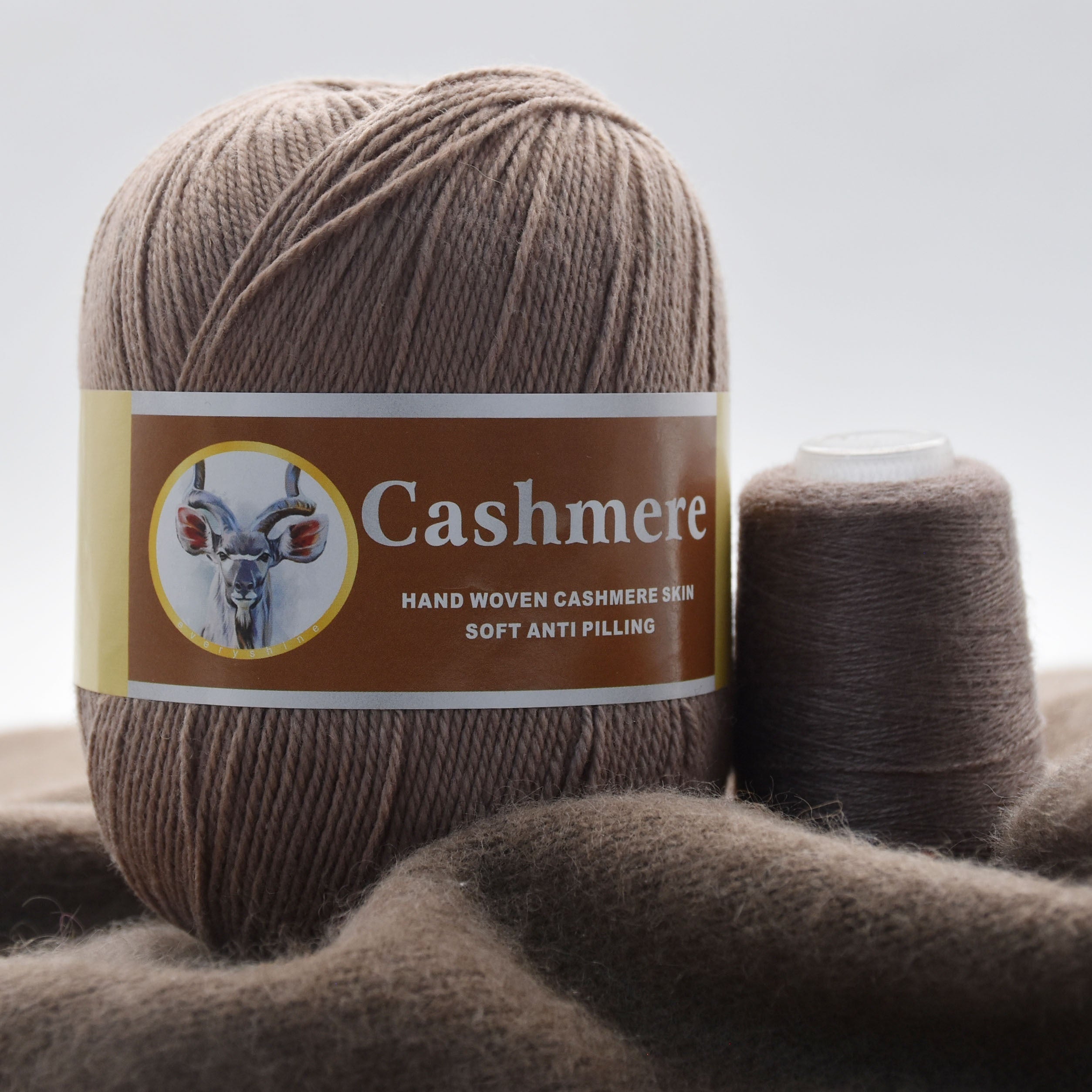 Hand-Woven Cashmere Blend Crochet Yarn 70 Cashmere 320m Assorted Colors