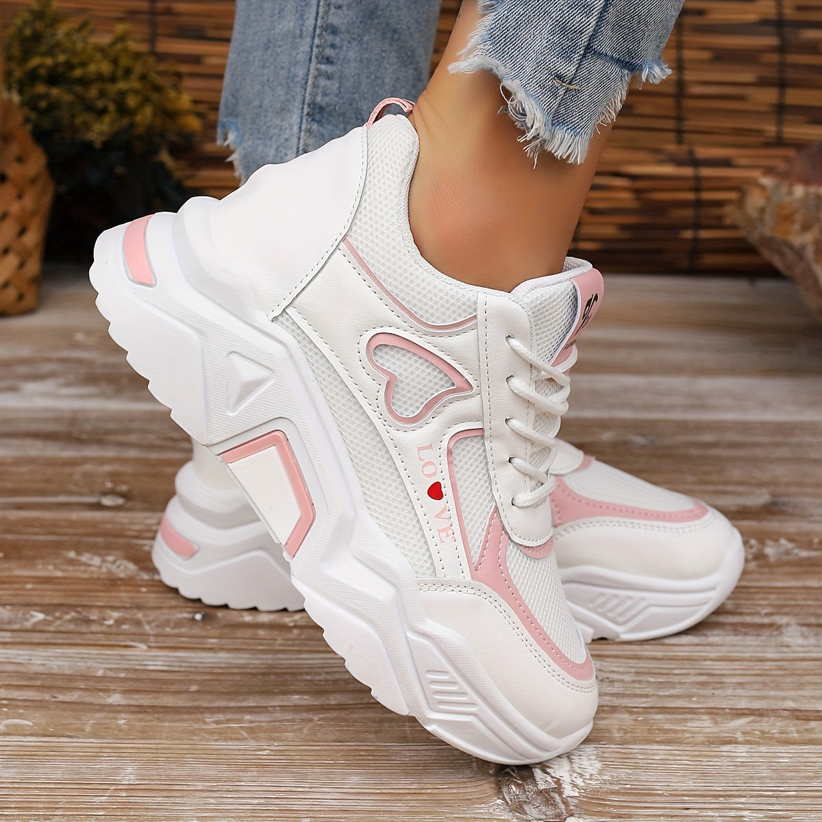 Women's Mesh Chunky Sneakers Breathable Lace Up Low Top Trainers