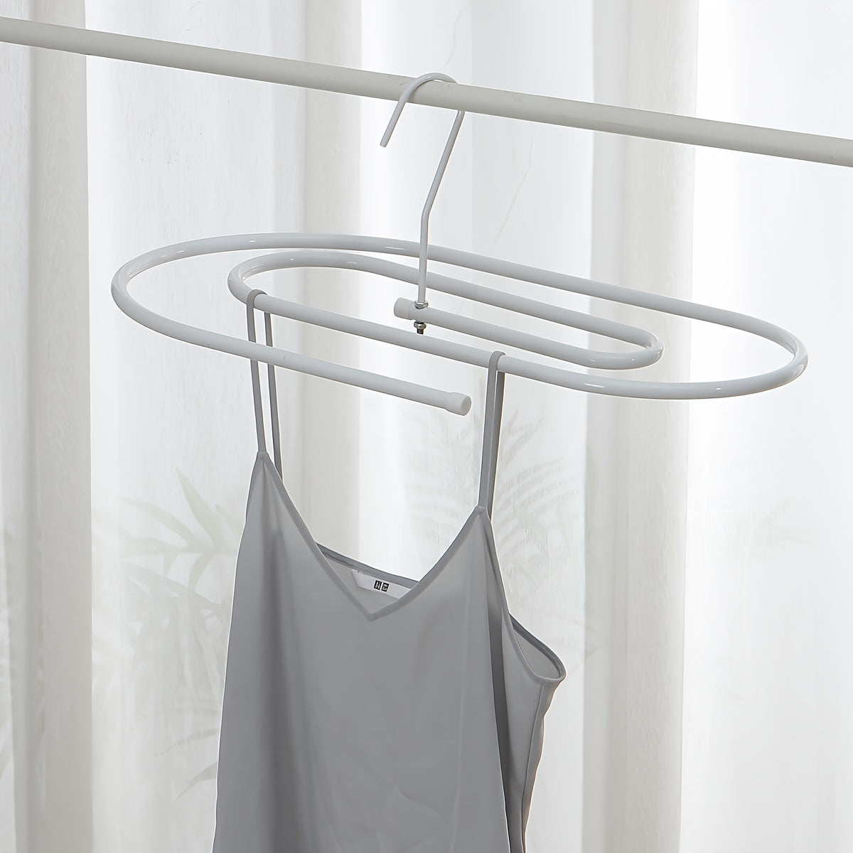 Metal Spiral Clothes Drying Rack with 360-Degree Rotation for Bed Sheets and Quilts