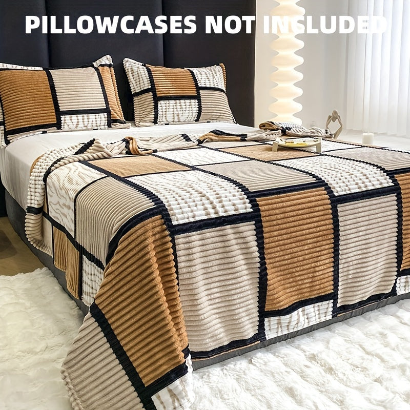 Yumshoq va qulay plush ko'rpa, plaid naqshiga ega, sayohat, divan, yotoq va uy bezatish uchun mukammal.