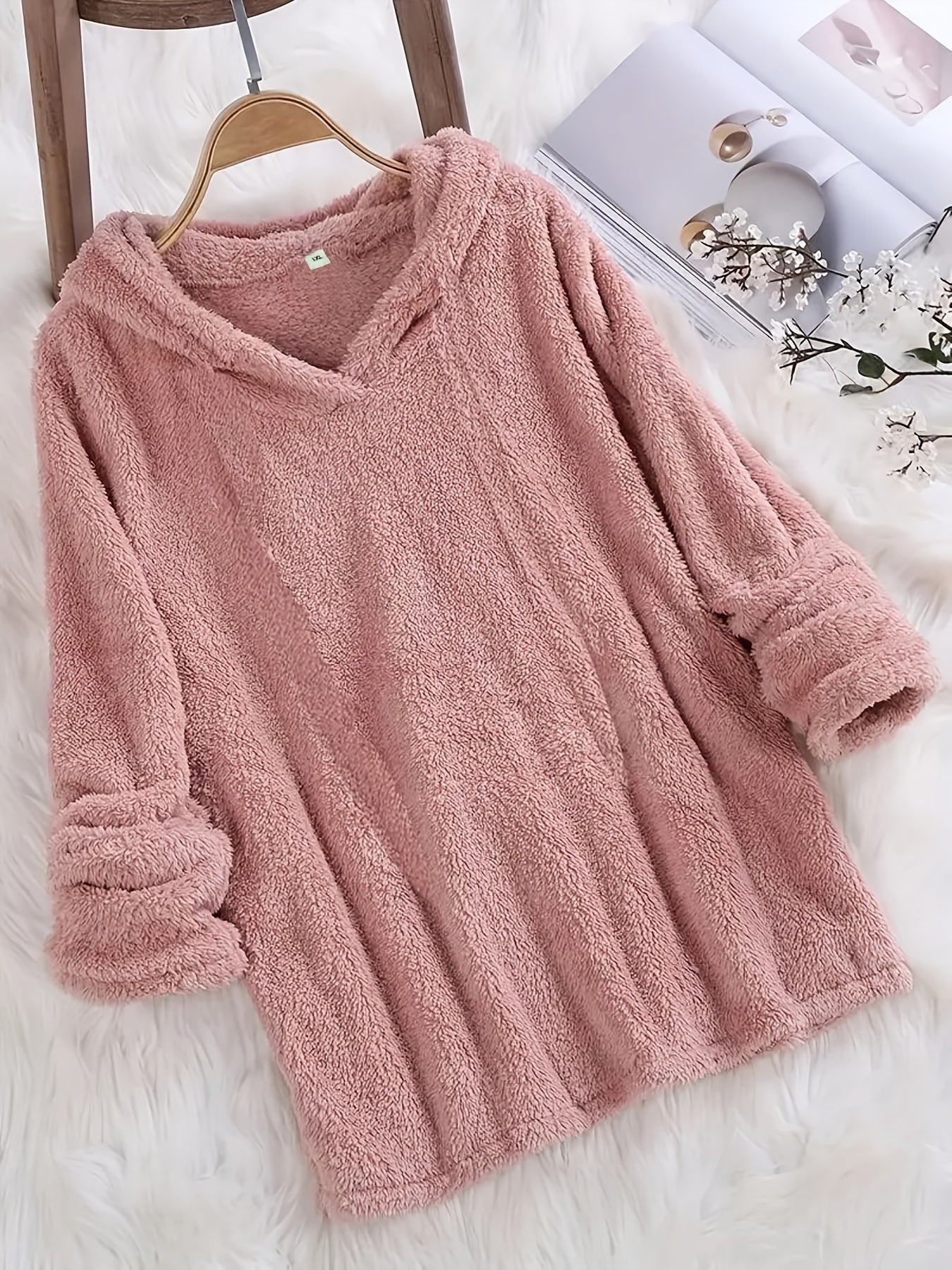Plus Size Women's Fleece-Lined Hooded Sweatshirt Long Sleeve Plush Autumn Winter