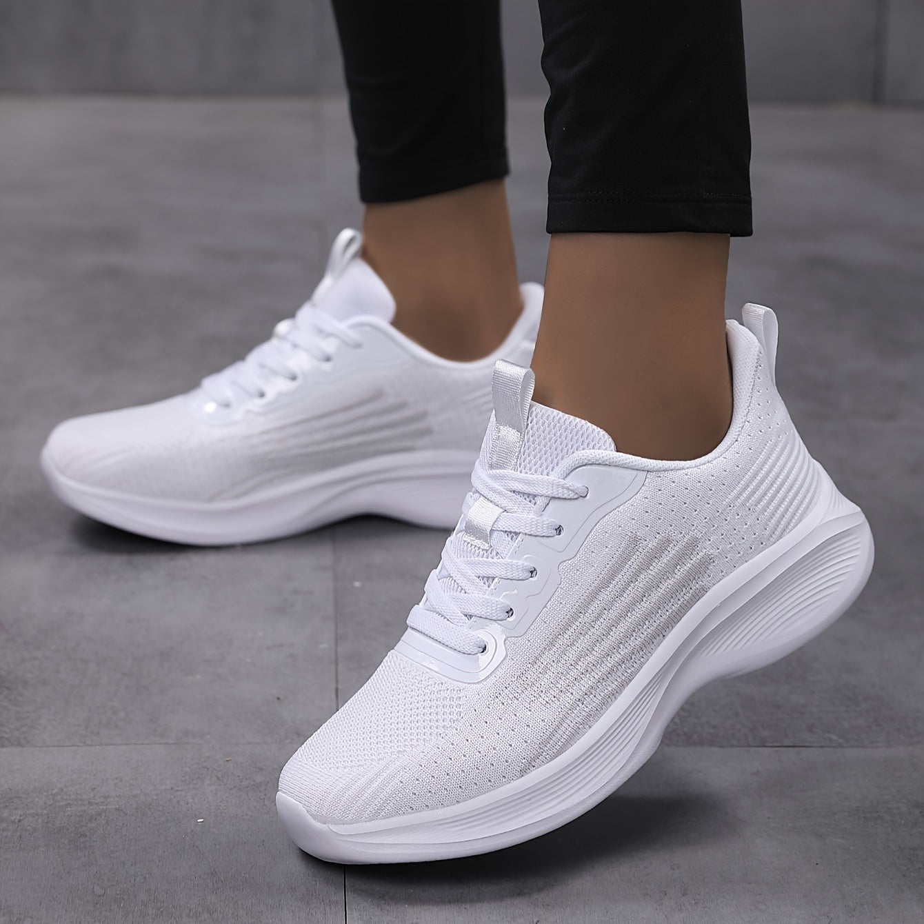 Women's Breathable Knit Lace-Up Low Top Sneakers for Outdoor Sports