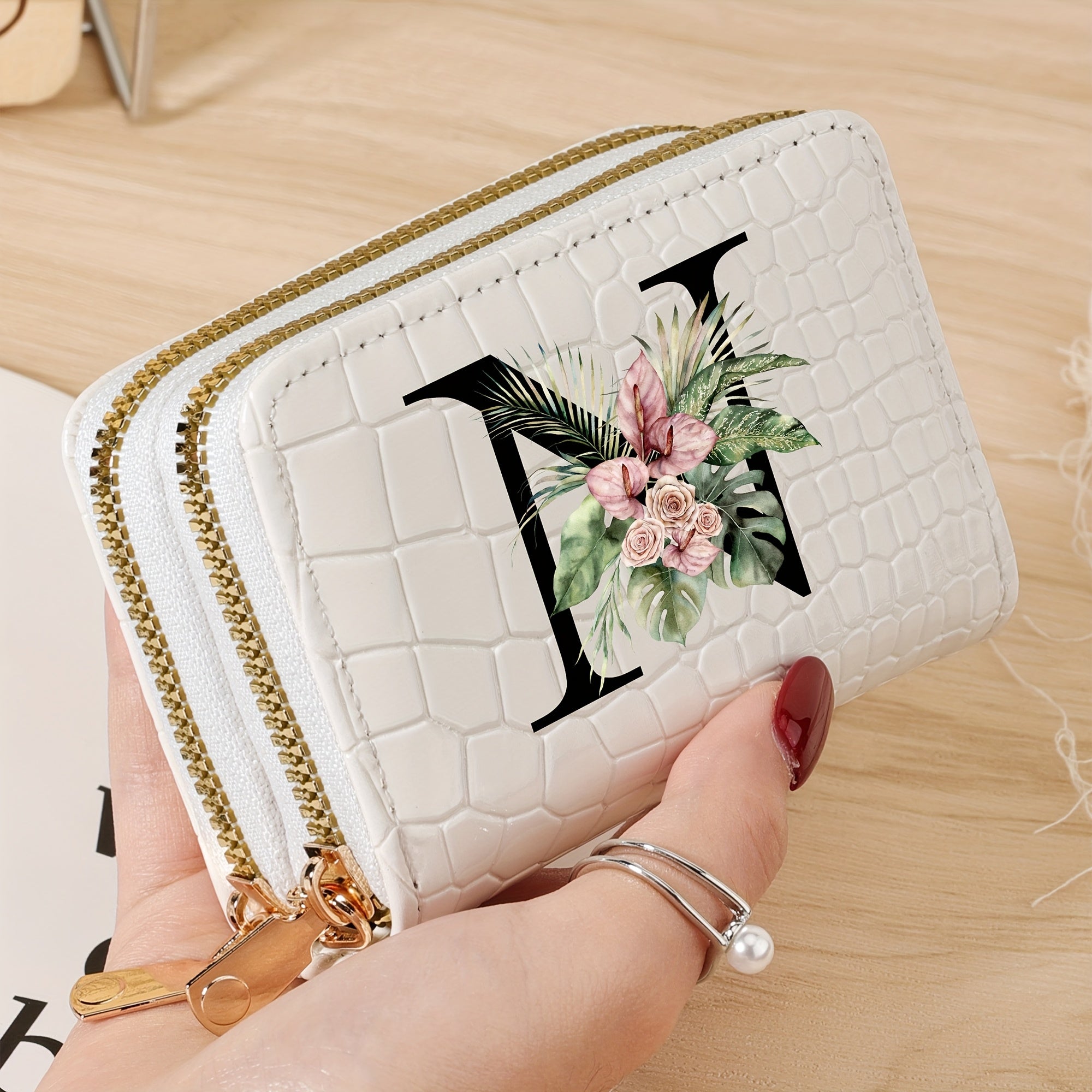Cartera para tarjetas de crédito para mujer con estampado floral de letras, negro y blanco, gran capacidad, con cremallera y textura de cocodrilo en PU