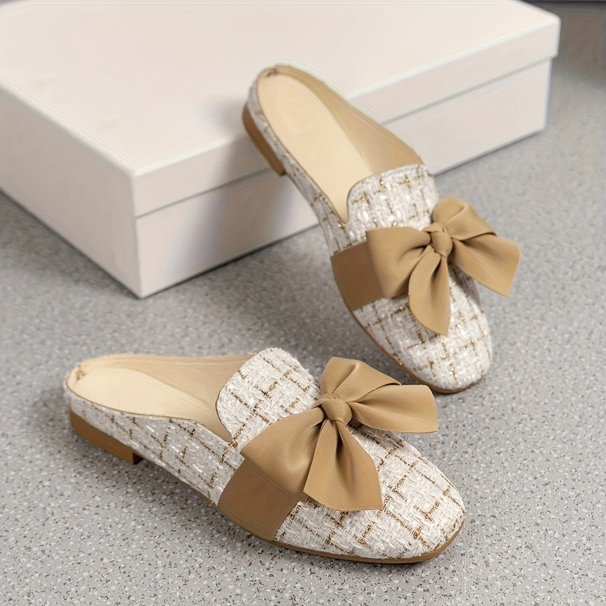 Women's Flat Sandals Bow Detail Grid Pattern Fabric Closed Toe Casual Shoes
