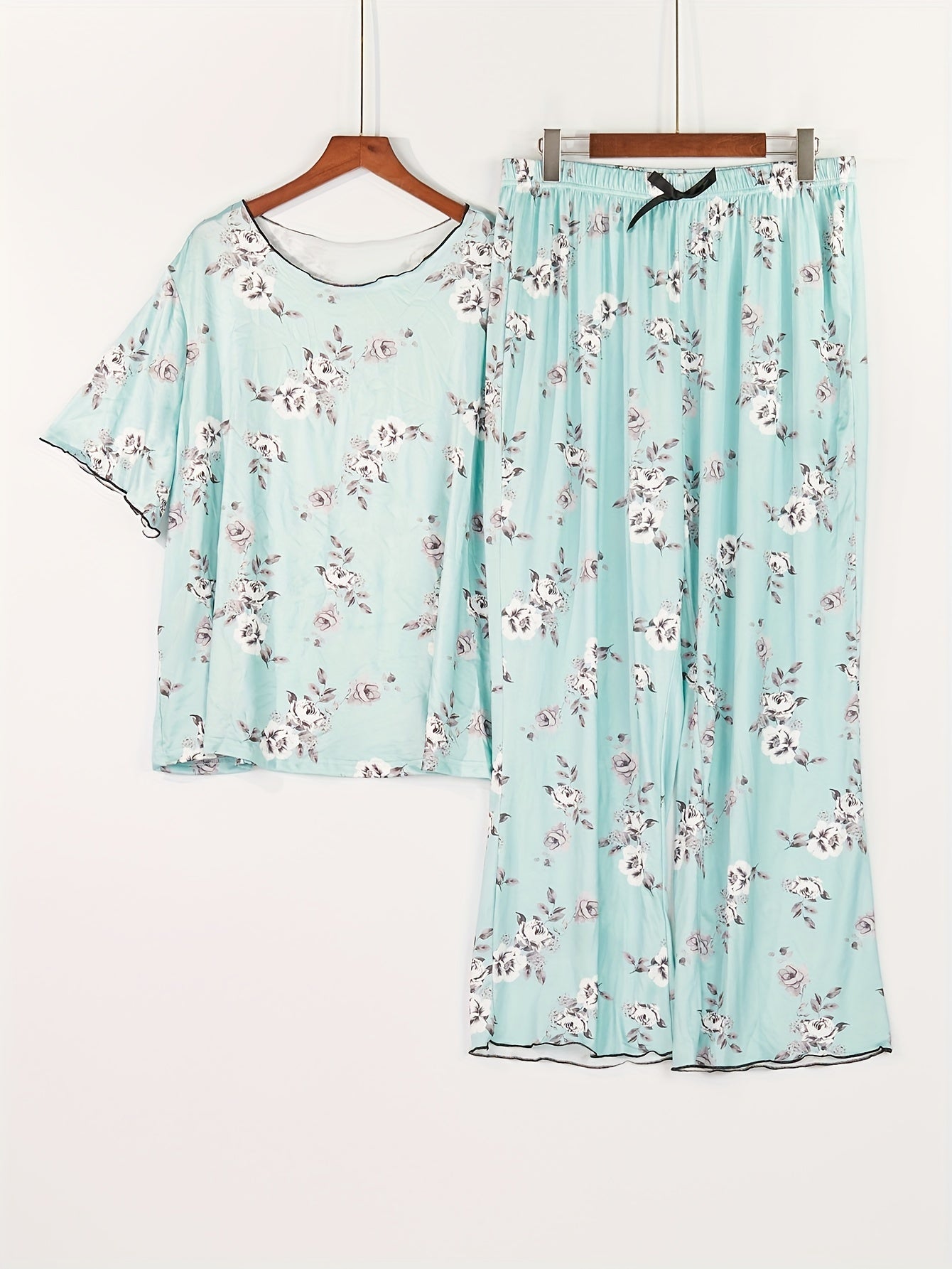 Plus Size Women's Floral Print Pajamas Set Short Sleeve Lounge Two Piece