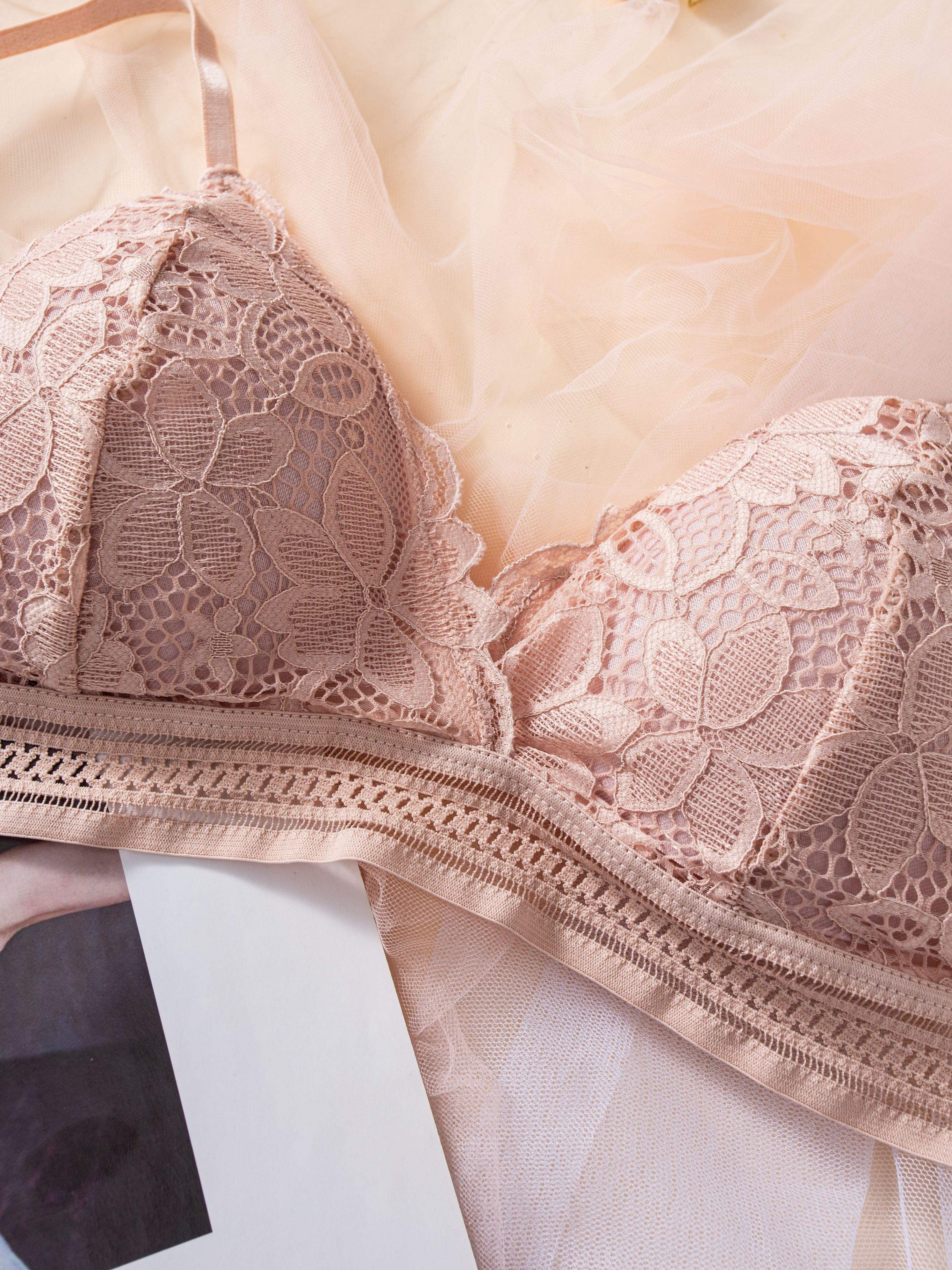 Women’s Lace Wireless Cami Bra Sexy Push Up Lingerie Comfortable