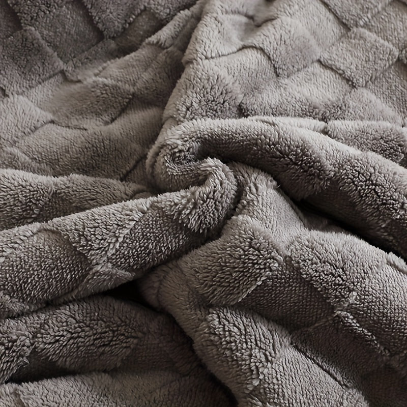 Grey Plaid Polyester Comforter All-Season Bed Blanket for Bed Sofa Office