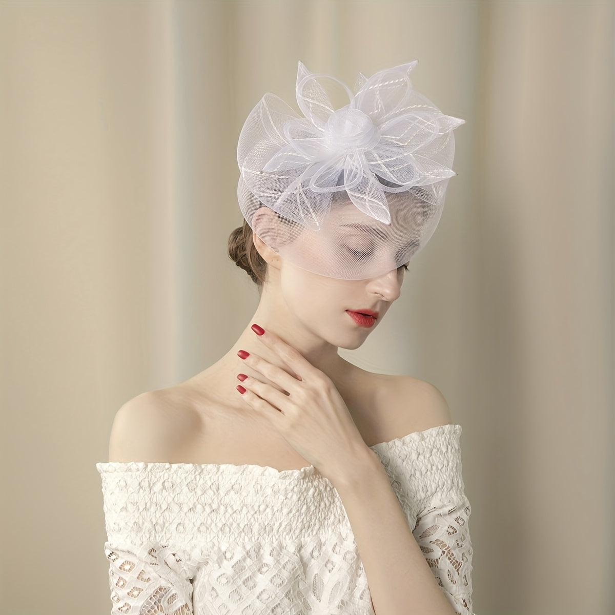 Women's Flower Mesh Feather Fascinator Headband for Weddings, Parties, and Horse Racing